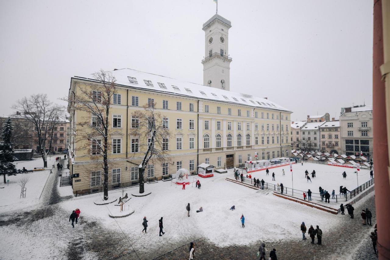 View On Rynok Square Apartments Lviv Kültér fotó